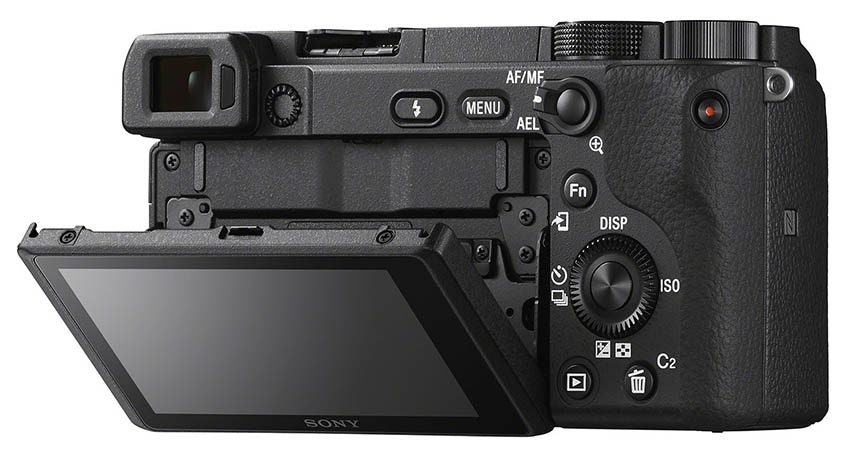 Sony Alpha A6400 + 18-135mm